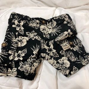 hawaiian print shorts